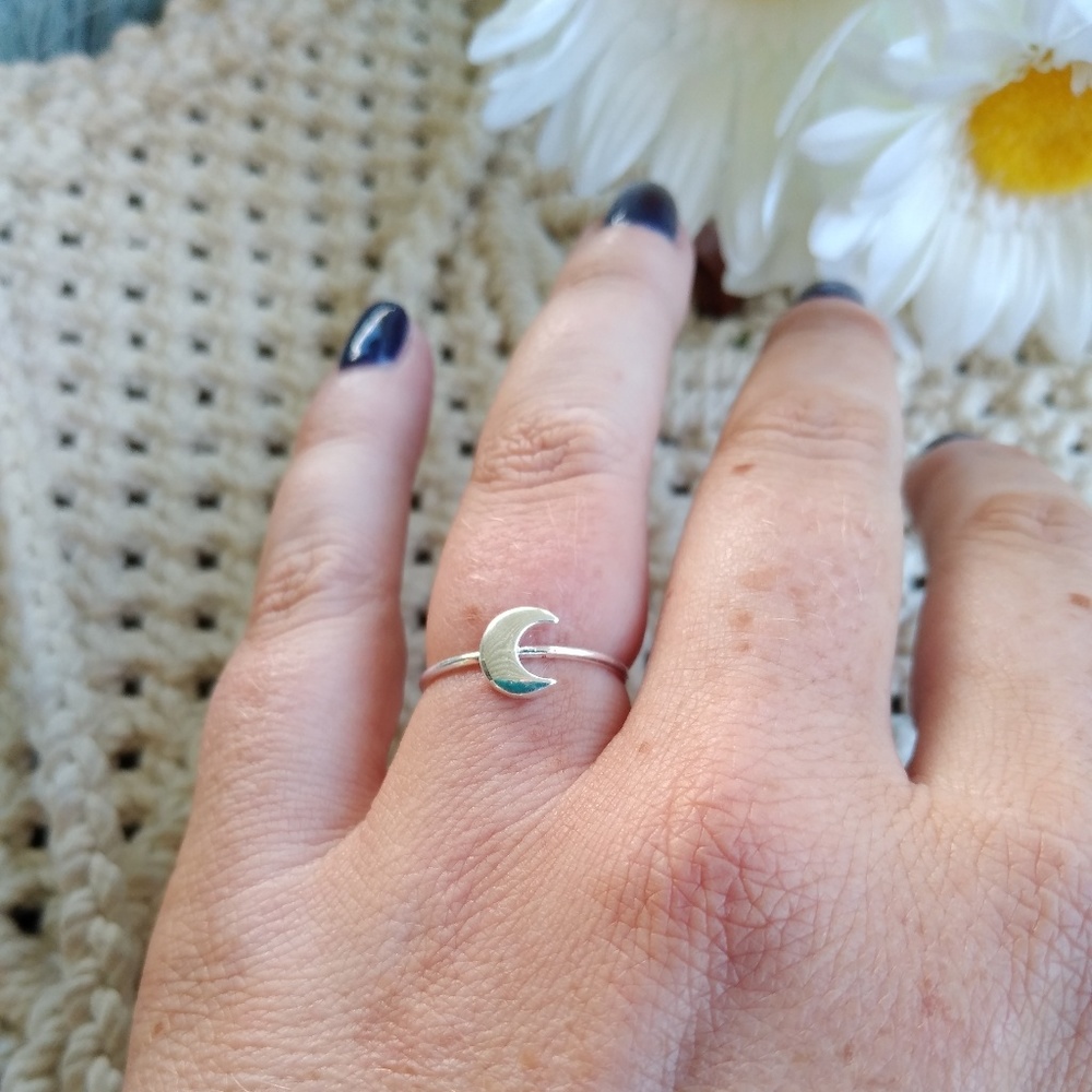 Silver moon ring simple minimalist dainty size 7